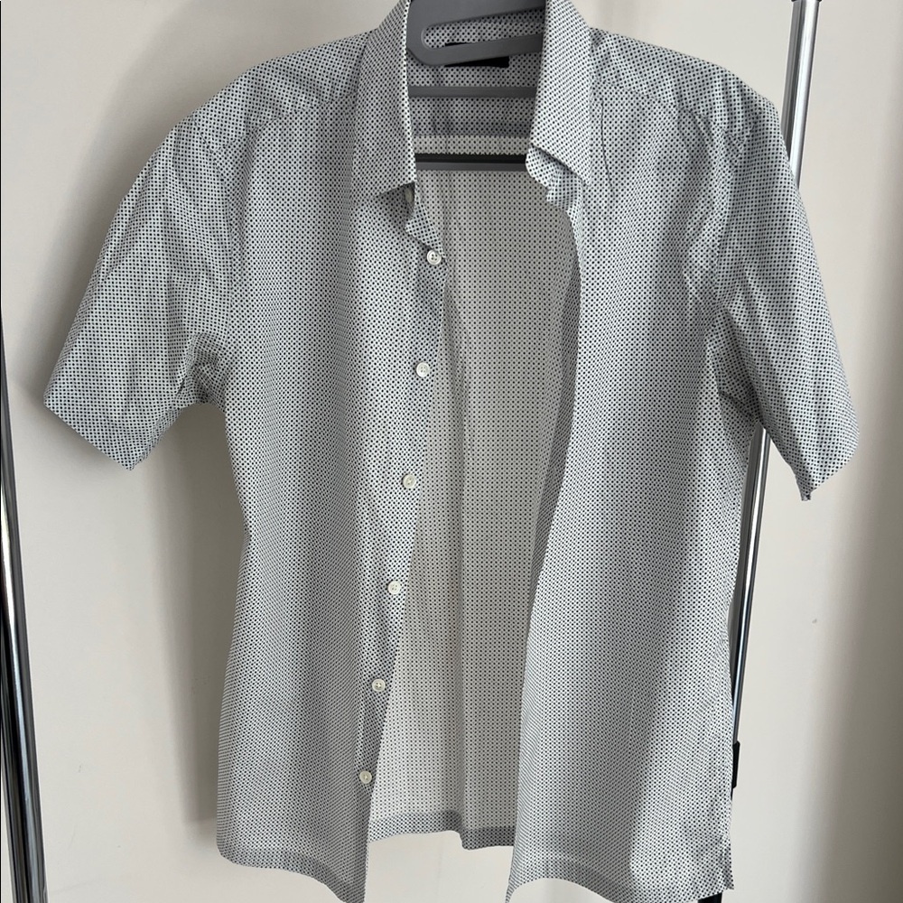 Theory Men's White and Black Patterned Button Down Shirt
